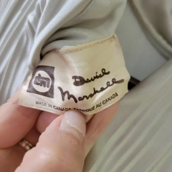 ❤️ 3 for $35 VINTAGE Daniel marshall champagne long sleeve pleat flowy dress S - Picture 10 of 14